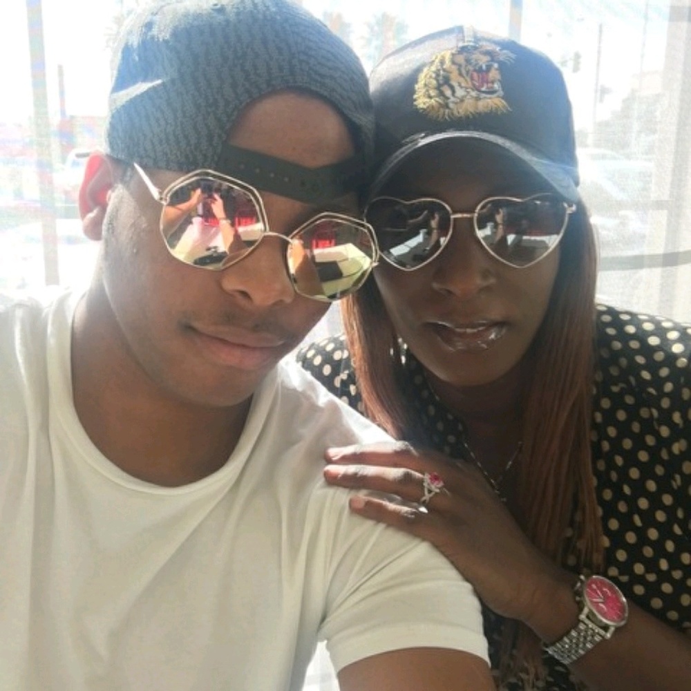 Meet your Posher, Tammikka